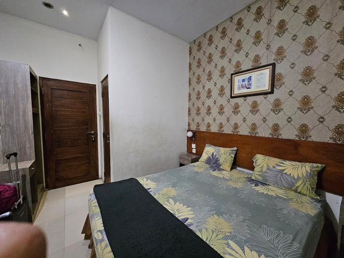 Bedroom 3, Balecatur Inn Hotel, Sleman