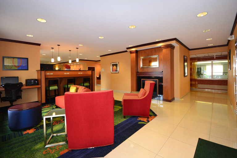 Public Area, Fairfield Inn & Suites by Marriott - Jefferson City, Cole