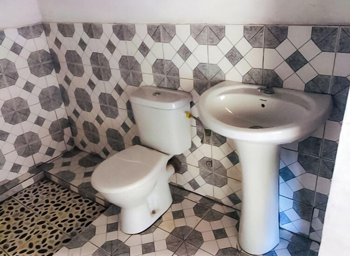 Bathroom, Lasirene hôtel, Diana