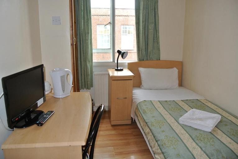 Bedroom 2, The Belgrove Hotel, London
