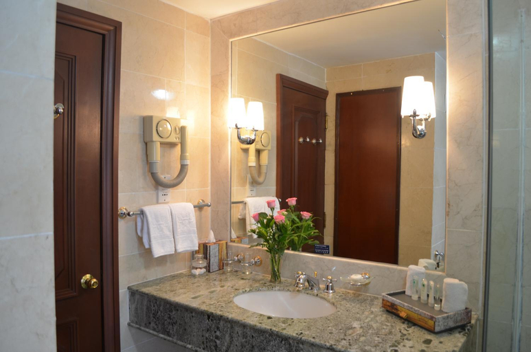 Bathroom 29