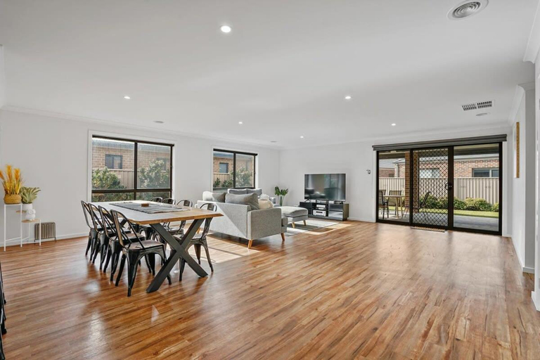 4, Beautiful Golden Point Home - Style&Sophistication, Ballarat - Central