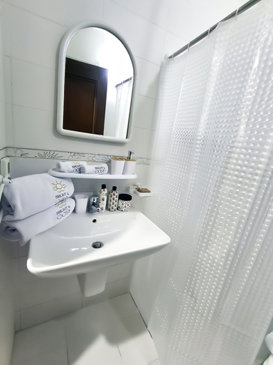 Bathroom 5, L'Orchidée - Luxury Suites, Bouhaira