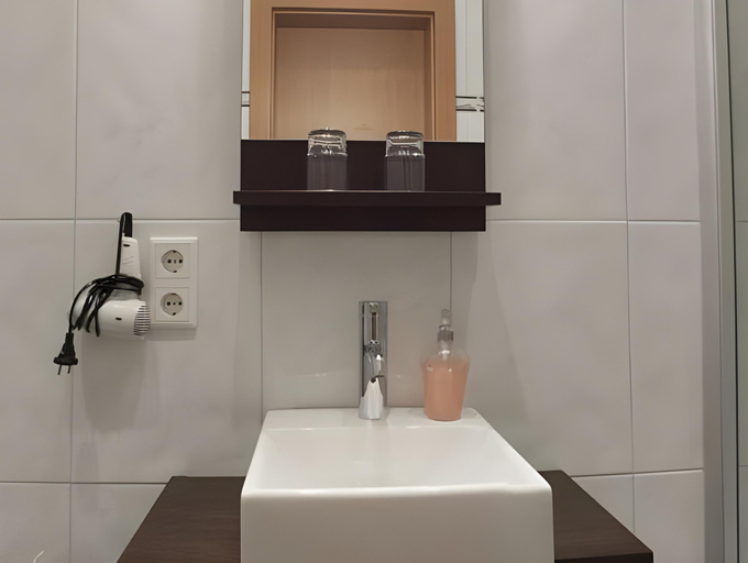 Bathroom 5, Bayrischer Hof, Osnabrück