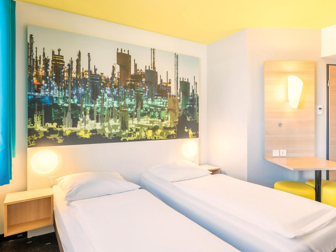 Bedroom 12