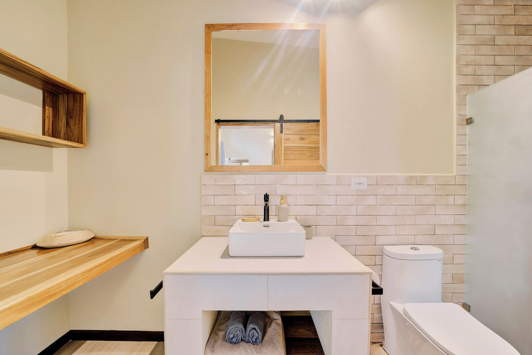 Bathroom 3, Villas Roca del Caribe, Talamanca