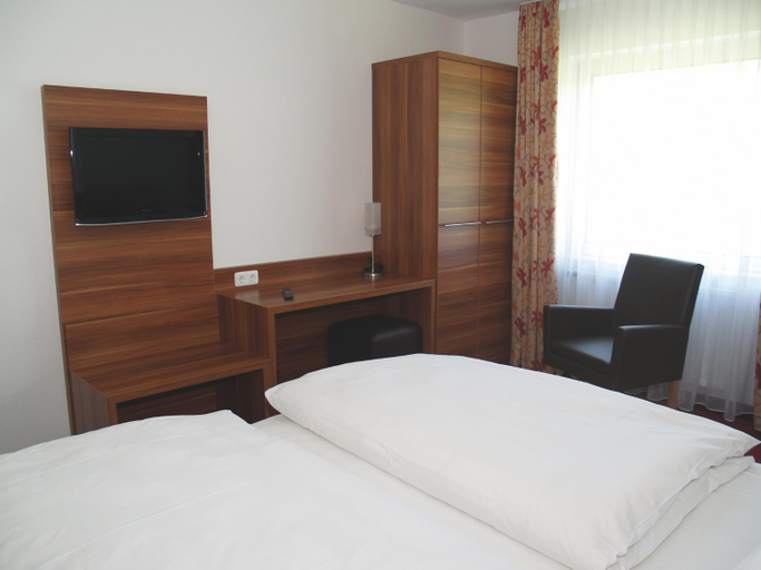 Bedroom 10