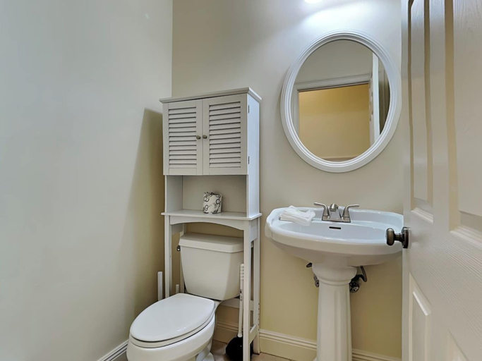 Bathroom 3, Corner Castle by Southern Vacation Rentals, Okaloosa
