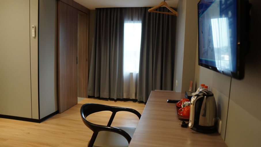 Bedroom 28