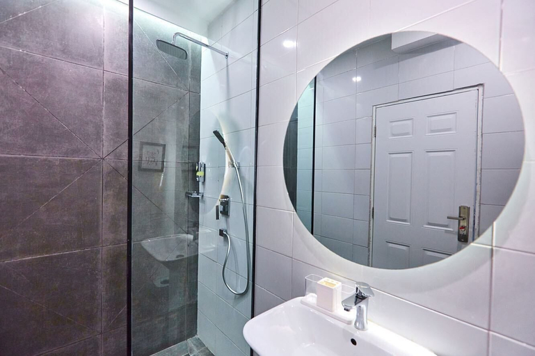 Bathroom 3, El- Rey Luxury Apartment, Egor