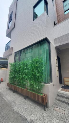 Others 1, Alley B&B, Pingtung