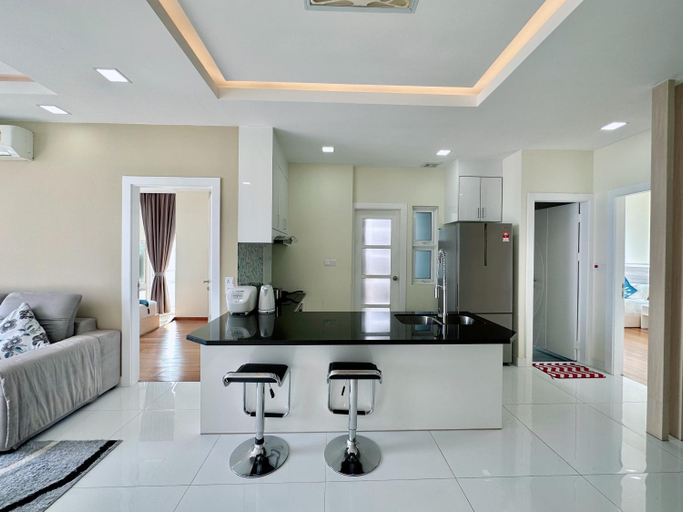 Dining Room 11