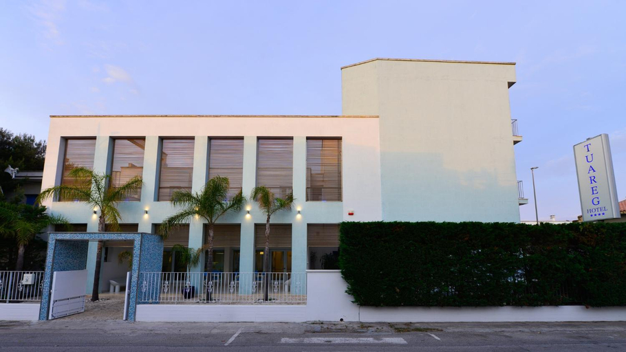 Others 4, TUAREG Hotel, Taranto