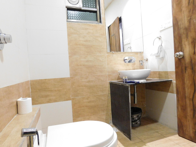 Bathroom 2, Hotel Shiva Club & Resort, Kachchh