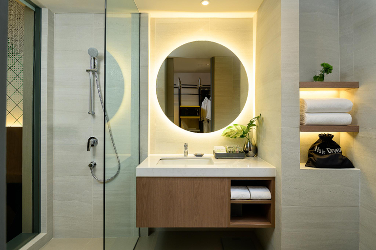 Bathroom 10