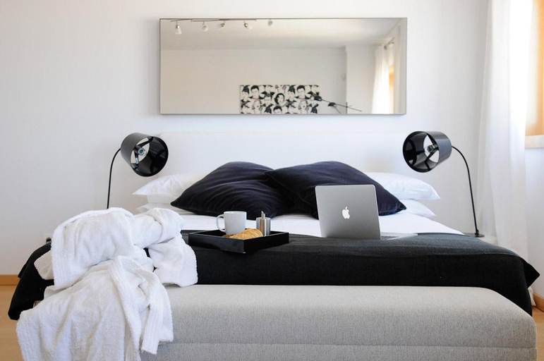 Bedroom 18