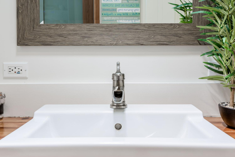 Bathroom 3, Charming 1-Bedroom Home near Downtown Culver, Los Angeles