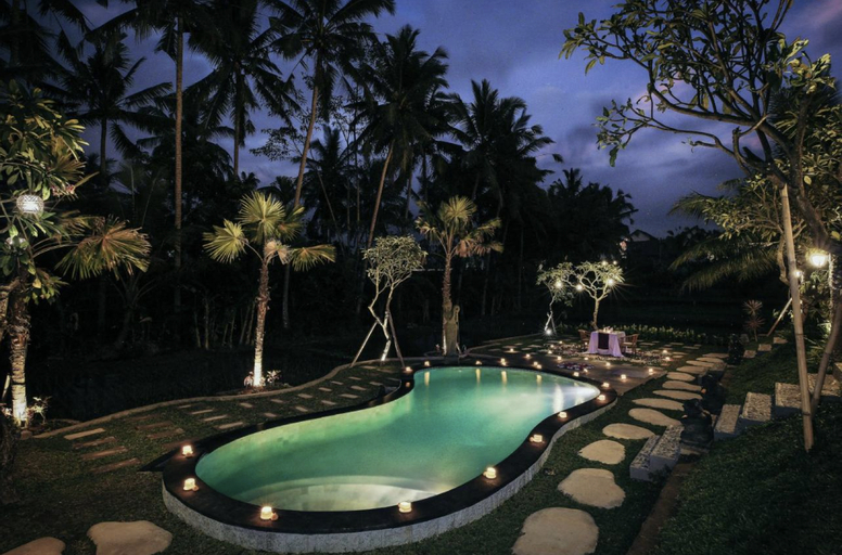 Swimming Pool 4