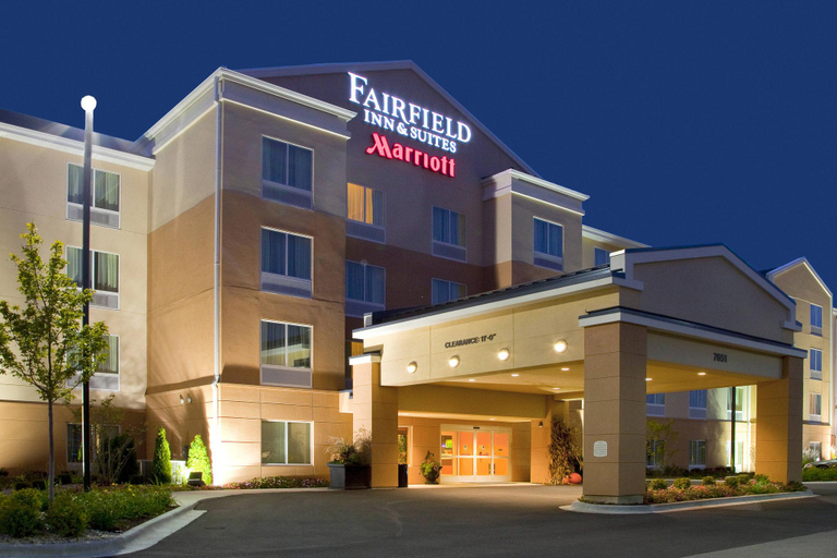 Exterior & Views 2, Fairfield Inn & Suites by Marriott Rockford, Winnebago