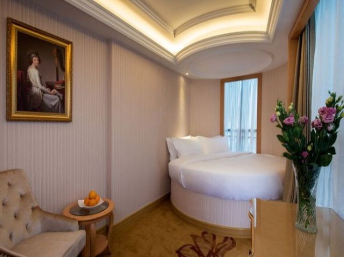 Bedroom 2, Vienna International Hotel (Shenzhen Xiashuijing Metro Station), Shenzhen