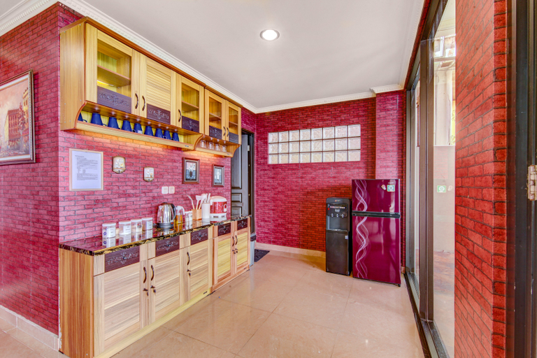 Food & Drinks 4, Rustwood Villa W/ Pool by Kava Stay, Bandung