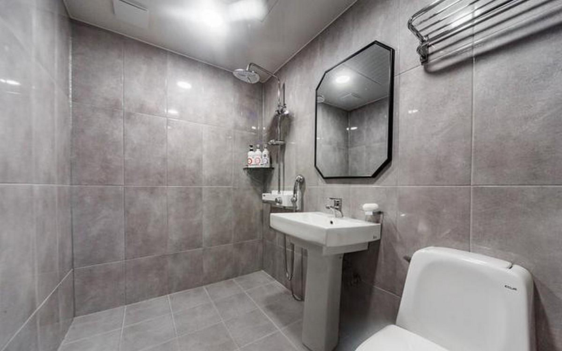 Bathroom, Mokpo Nine Self Check-in Hotel, Muan