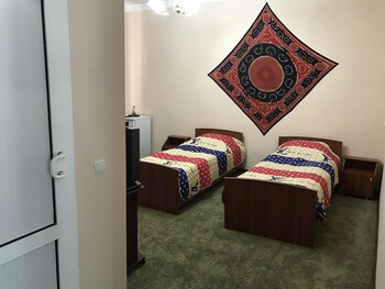 2, Hotel Ishonch, Oqdaryo