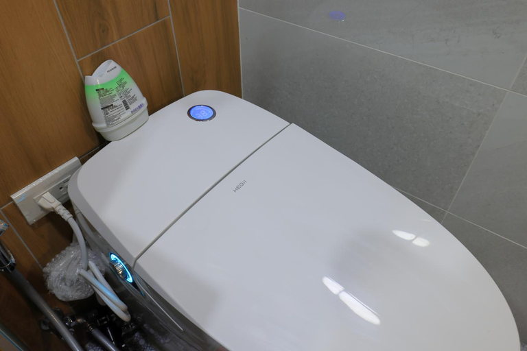 Bathroom 1, 秀森山電梯民宿Show B&B, Hualien