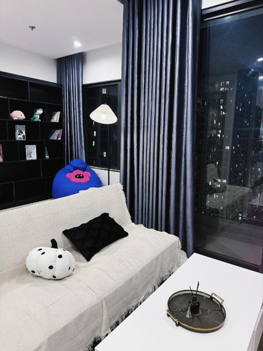 Others 2, Qinie home, District 9