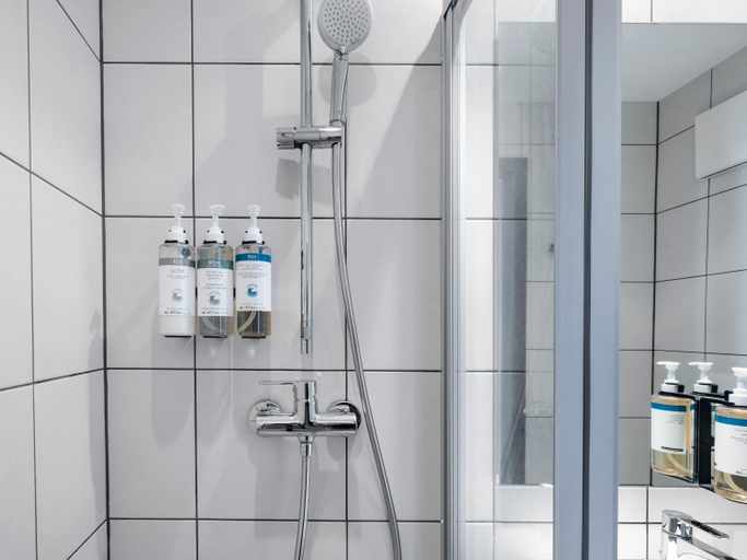 Bathroom 3
