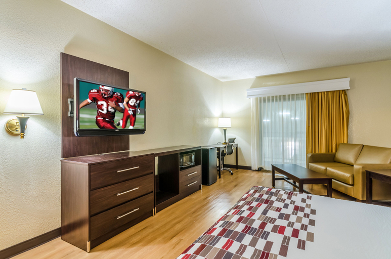 Bedroom 2, Golden Hotel, Sedgwick