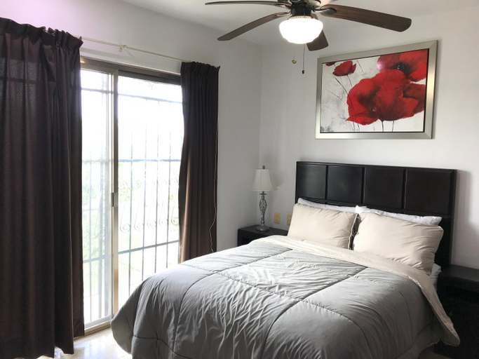 Bedroom 30