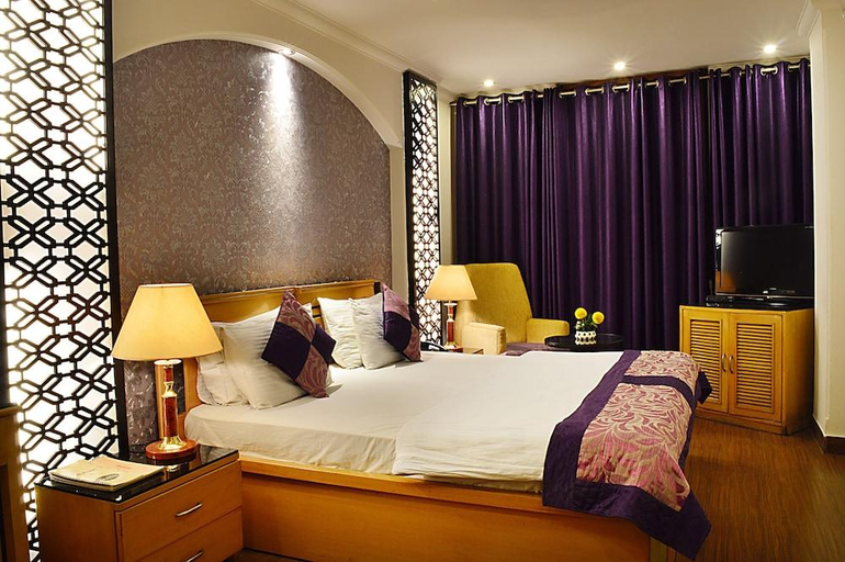 Bedroom 12