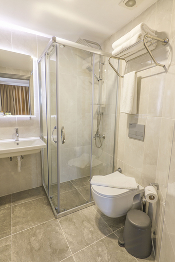 Bathroom 5, Comfort Suites, Alanya