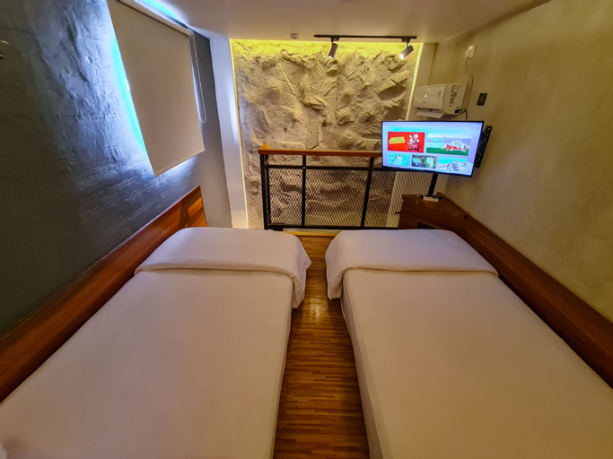 Bedroom 14
