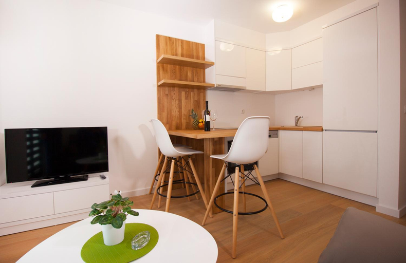 Others 3, MT City apartments, Makarska