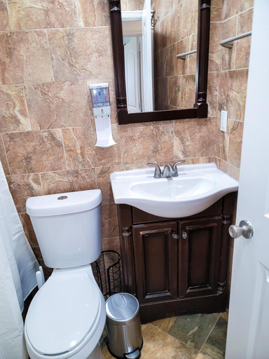 Shower 2, Osas Luxury Stay, New York