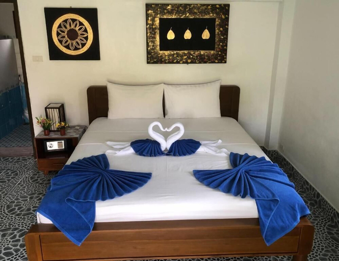 Bedroom, D&K Smiley Phuket Resort, Phuket Island