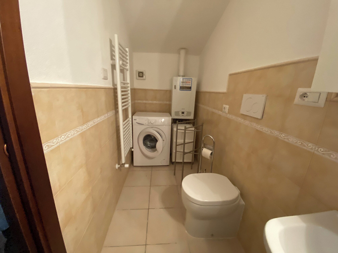 Bathroom 4, Villa Le Ripe Apartments, Florence