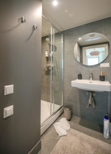 Bathroom, Seaside apartment Albatross, spa and pool, Tukums
