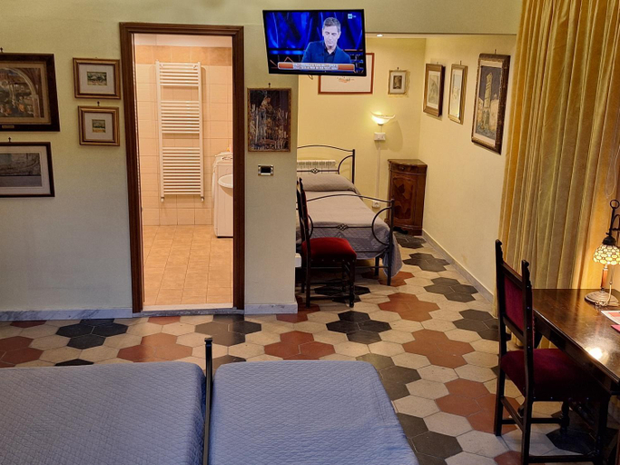 Bedroom 8