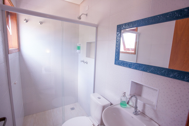 Bathroom 4, Ubatuba Ecologic Pousada, Ubatuba