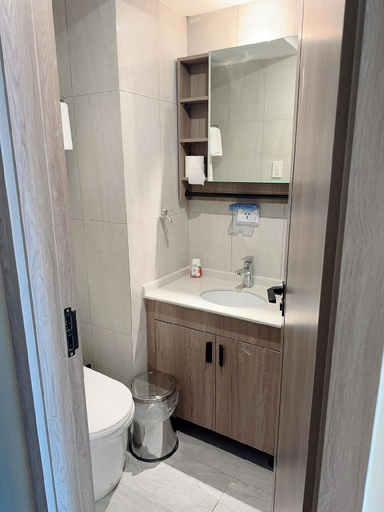 Bathroom, L condotel, Parañaque