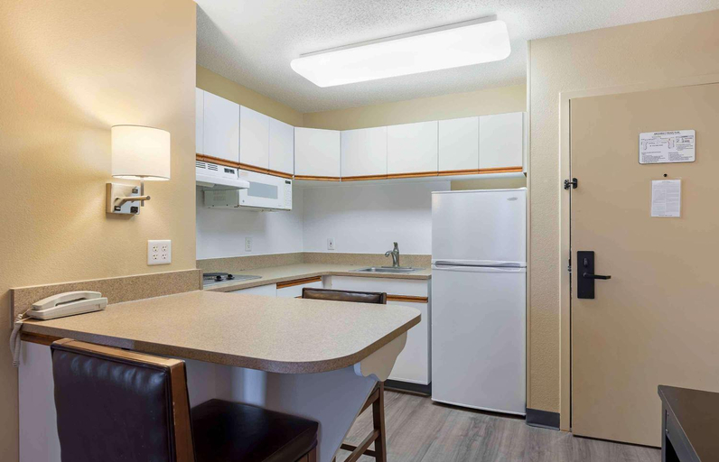 Dining Room 12