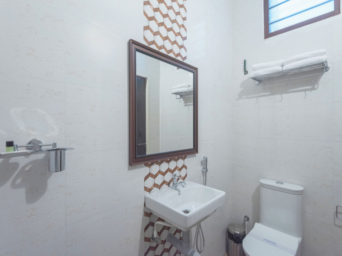 Bathroom 4, Daffodils by La Maison Charu, Puducherry