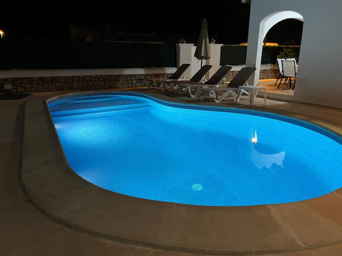 Others 2, Villa Rose, Baleares