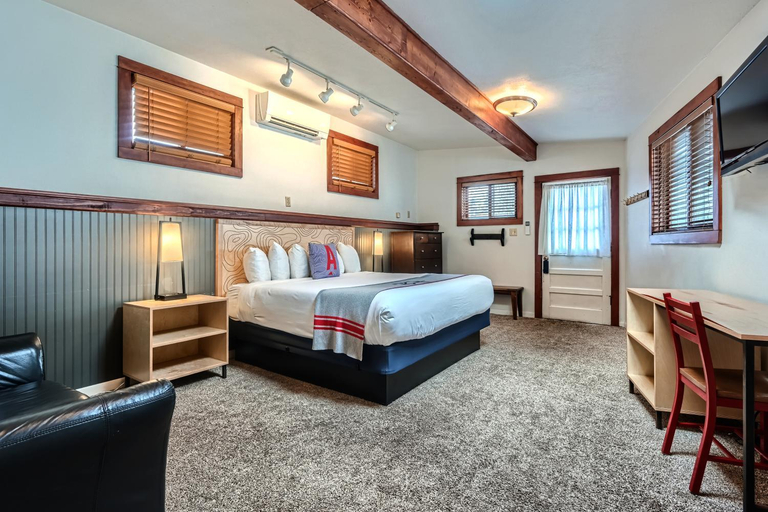 Bedroom 11
