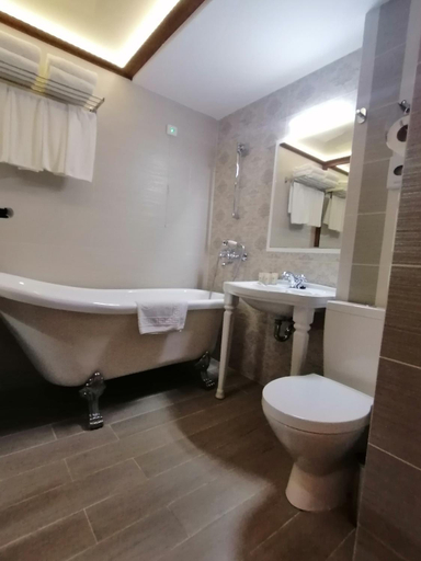 Bathroom 2, Hotel Aristokrat, Nesebar