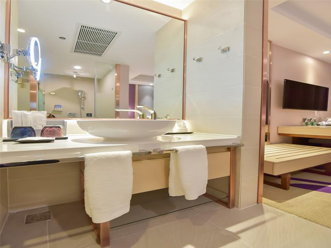 Bathroom 4, Lavande Hotel Beijing Shangdi Qinghe High-Speed Railway Station Xiaomi Tech Zone, Beijing