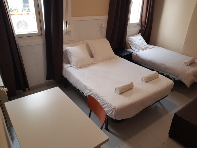 Bedroom 4, H Metropolitan Atocha, Madrid